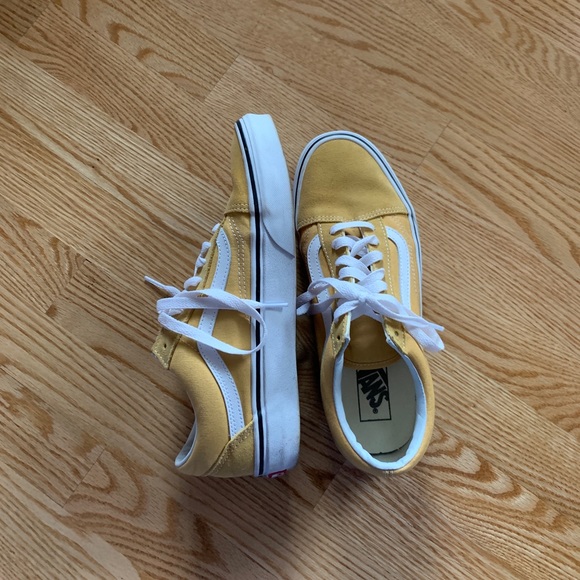 Yellow Vans - Picture 4 of 7